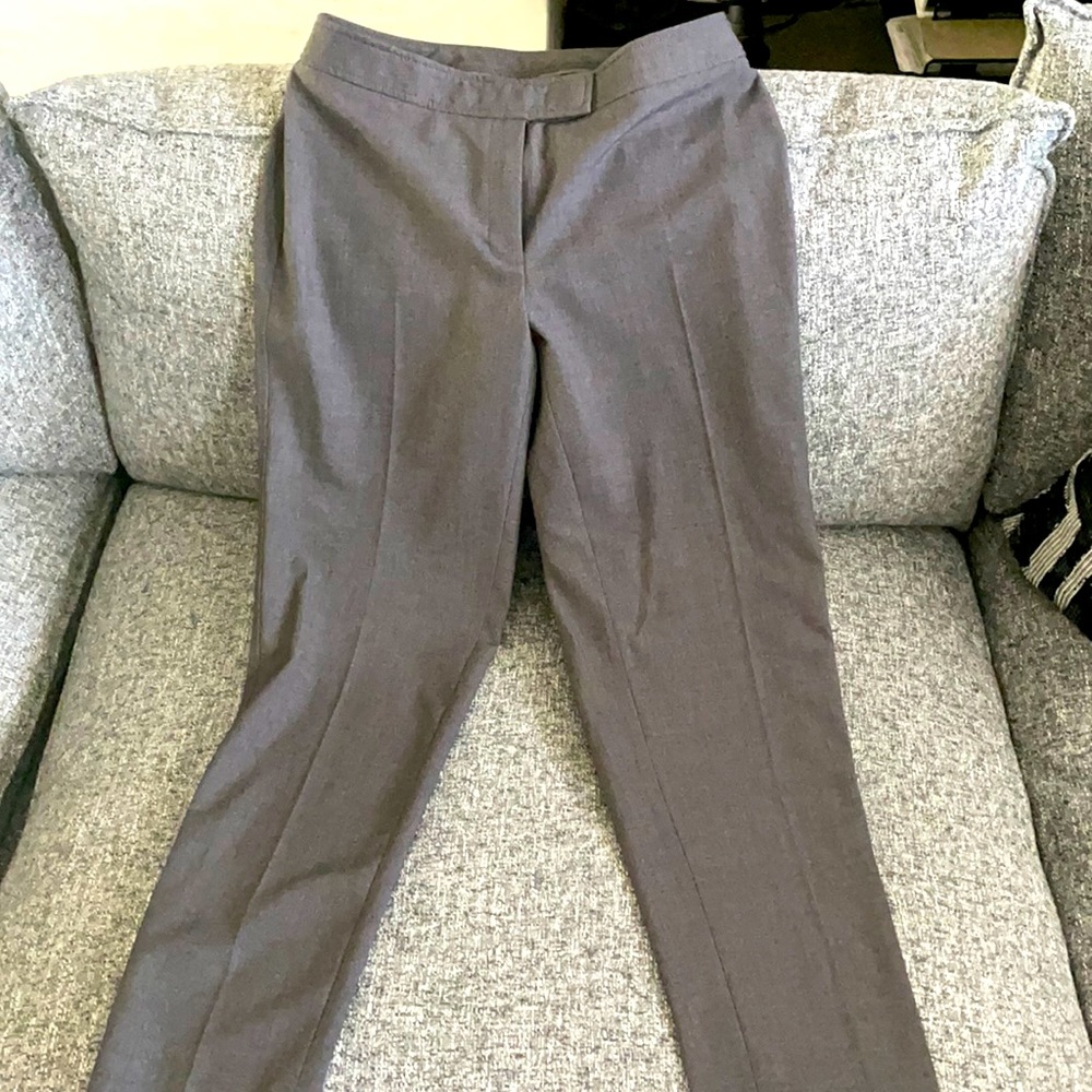 Anne Klein size 4 gray
